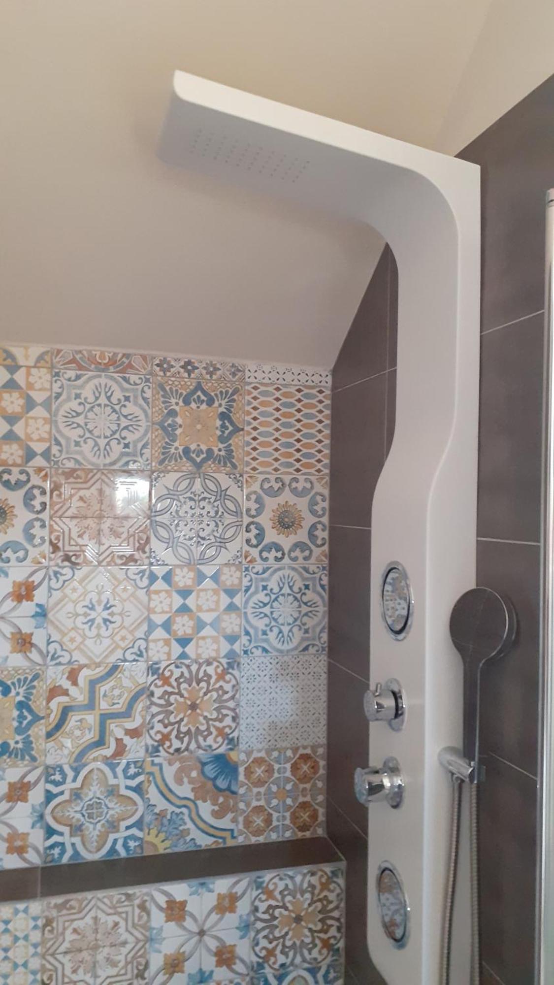 Casolare Isabella "Il Rifugio Dei Vinili" And Alice'S Room بونساكو المظهر الخارجي الصورة